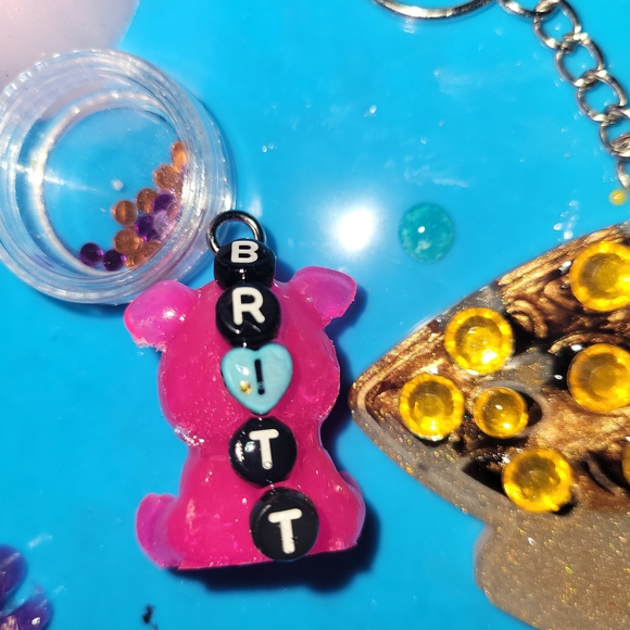 Colorful RESIN - Picture 10 of 11